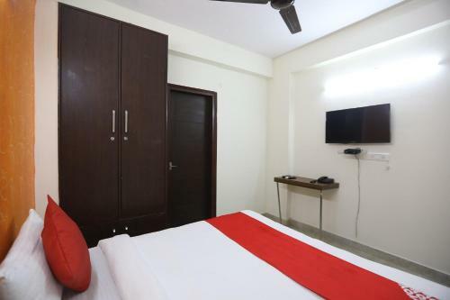 Oyo 37345 Hotel Saffron Living