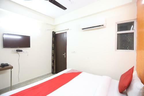Oyo 37345 Hotel Saffron Living