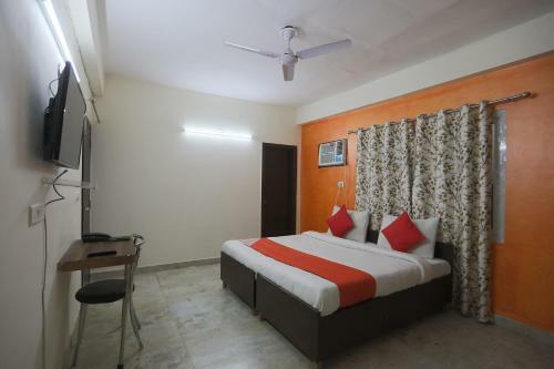 Oyo 37345 Hotel Saffron Living