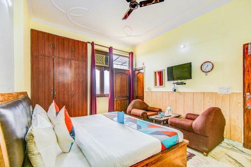 Hotel Fabexpress Royal Ashray