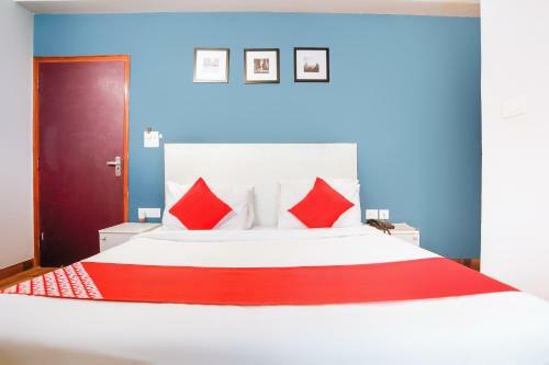 Hotel Oyo 70960 Vk Palace