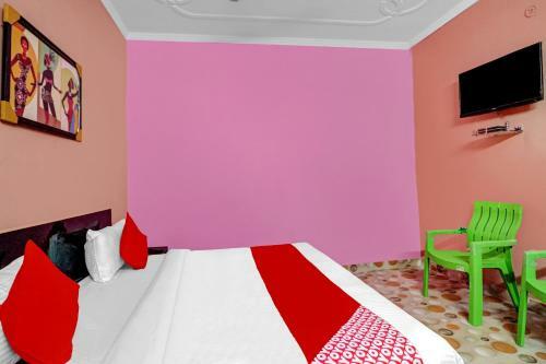 Oyo 76152 Prem Hotel