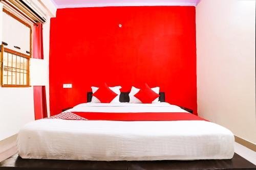 Hotel Oyo 37728 Raghav Residency