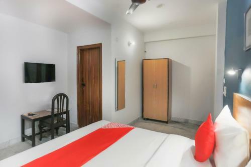 Hotel Oyo 70483 Silver Grand