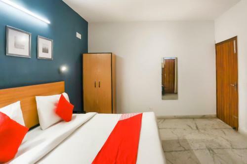 Hotel Oyo 70483 Silver Grand