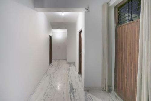 Hotel Oyo 70483 Silver Grand