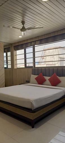 Hotel Pratiksha Residency