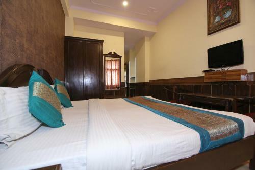 Oyo 8876 Hotel Sarthi