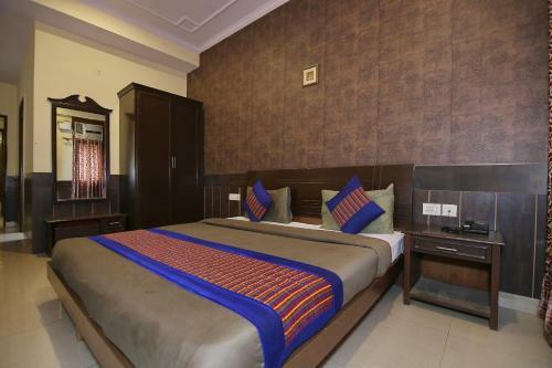 Oyo 8876 Hotel Sarthi
