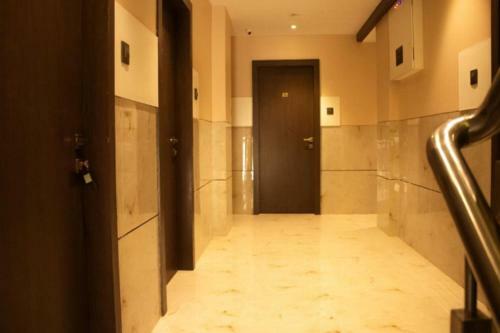 Hotel Monarch Express Panvel
