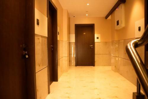 Hotel Monarch Express Panvel