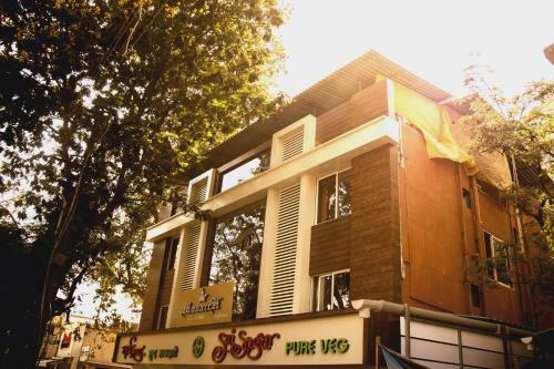 Hotel Monarch Express Panvel