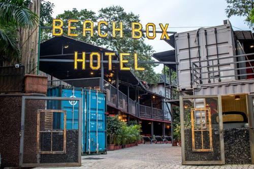 Beach Box Hotel