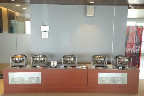 Hotel Sky Suites By Monarch