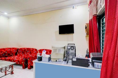 Oyo 75810 Ronak Hotel