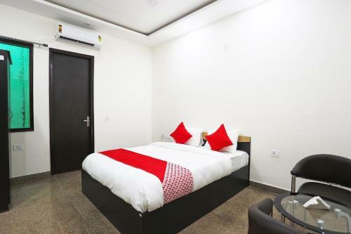 Oyo 48721 The Starling Hotel