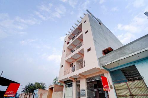Hostal Oyo 77752 Shree Jee Homes