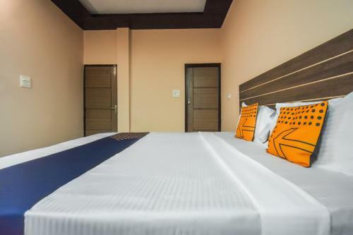 Spot On 65851 Hotel Hi Tech