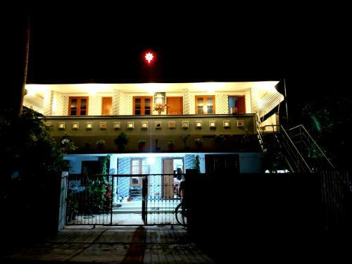 Carline Homestay