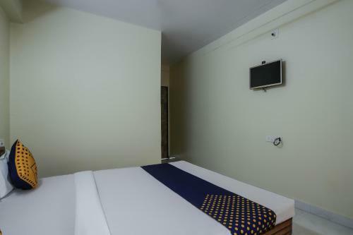 Spot On 71536 Hotel Waliya