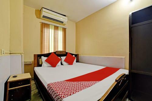Oyo 4841 Hotel Abhishek Regency