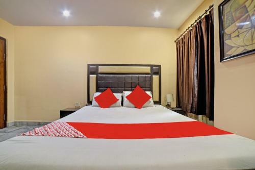 Oyo 4841 Hotel Abhishek Regency