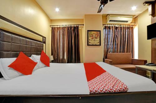 Oyo 4841 Hotel Abhishek Regency