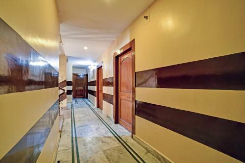 Oyo 4841 Hotel Abhishek Regency
