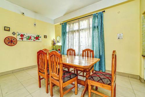 Hostal Oyo Home 79304 Royal Highlanders Villa
