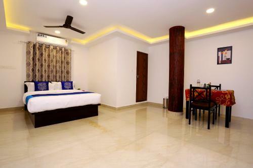 Oyo 9620 Hotel Emza Residency