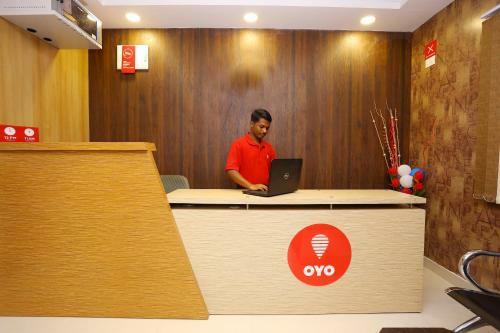 Oyo 9620 Hotel Emza Residency
