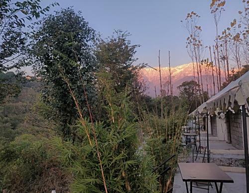 Hotel Dev Bhoomi Farms & Cottages