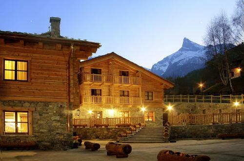 Hotel Mont Avic Resort