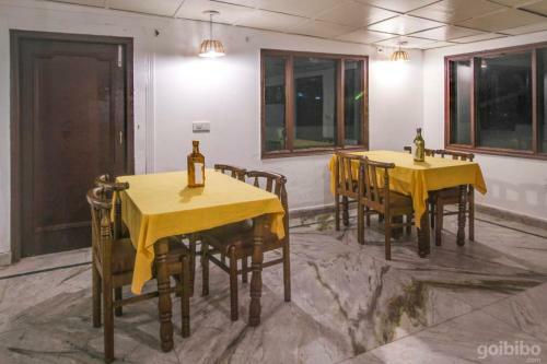 Hotel Dlx Stay In Naddi