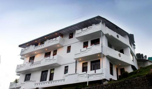 Hotel Dlx Stay In Naddi