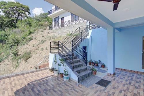 Hostal Oyo 78596 Ashok Homes