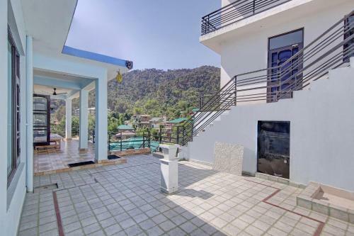 Hostal Oyo 78596 Ashok Homes
