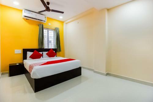 Hotel Oyo 40125 Sri Rama Empire