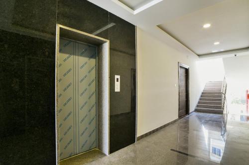 Hotel Silverkey Executive Stays 40736 Divine Babylon 2