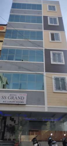 Hotel Pph Living S Grand