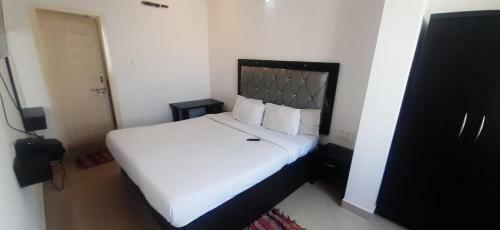 Hotel Pph Living S Grand