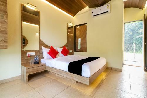 Hotel Capital O 47512 Eleven Petals Resort