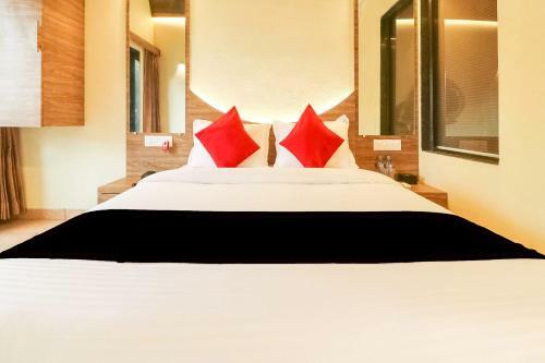 Hotel Capital O 47512 Eleven Petals Resort