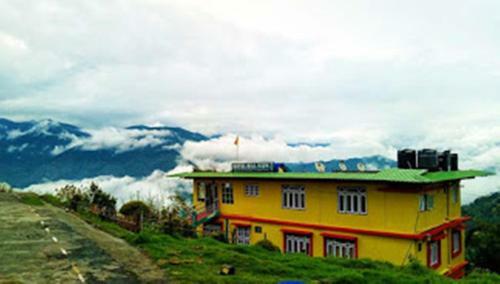 Albergue Hotel Hill View