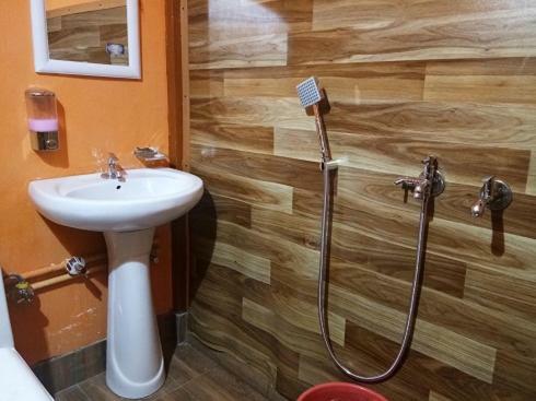 Hotel Apple Country Village Kanatal, Dhanaulti, Uttrakhand