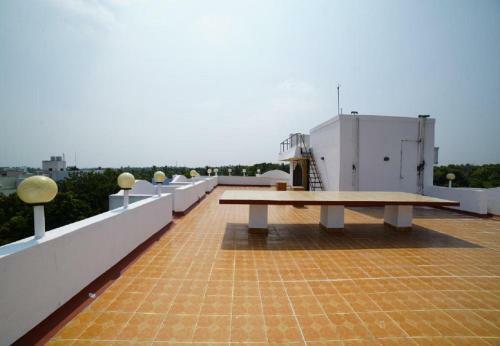 Hotel Castle Service Apartment