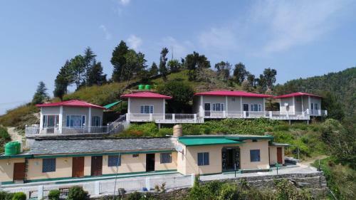 Vamoose Pahadi Ghar