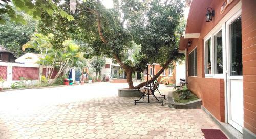 Hotel G G Resorts