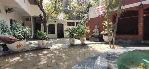 Hotel G G Resorts