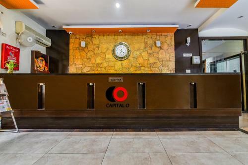 Capital O 38083 Vyas Hotel Grand Metro